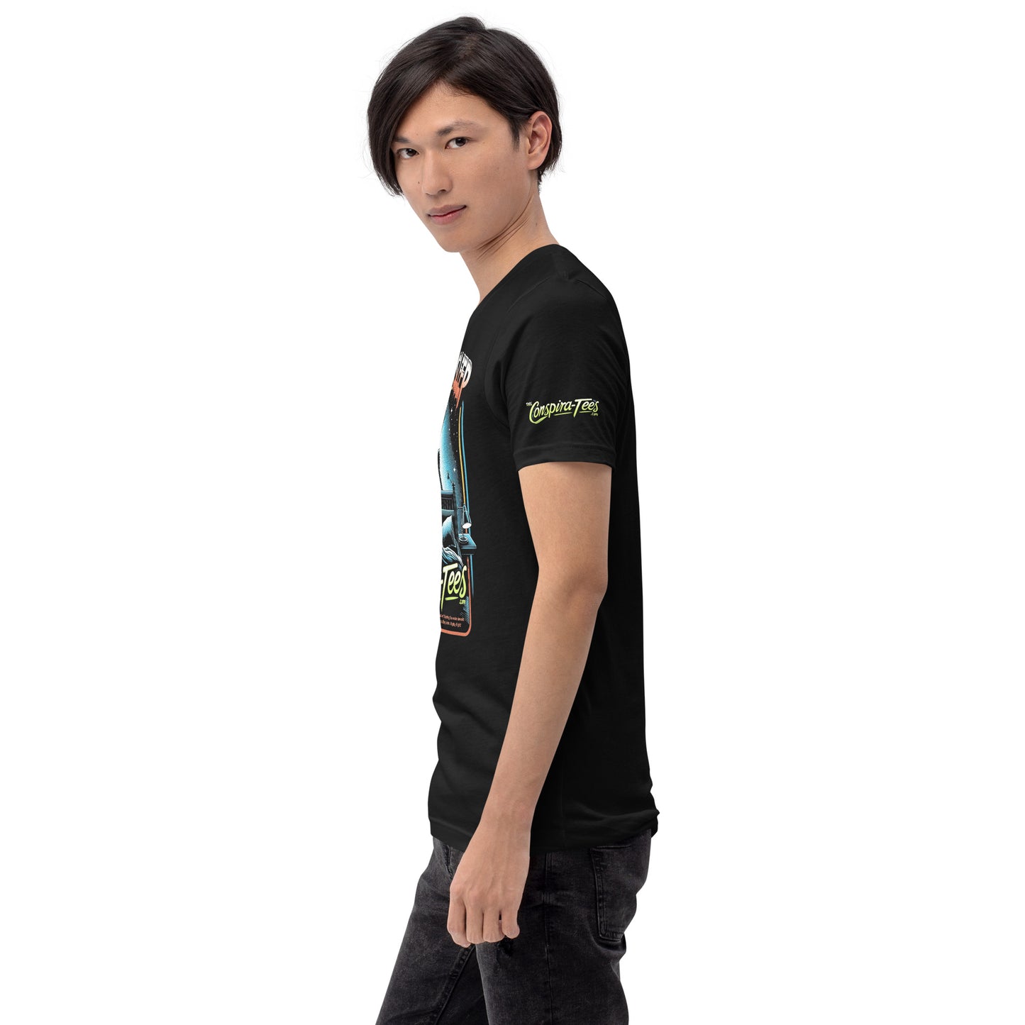 While You Sleep Alien Unisex t-shirt