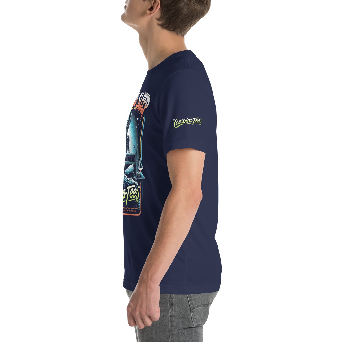 While You Sleep Alien Unisex t-shirt