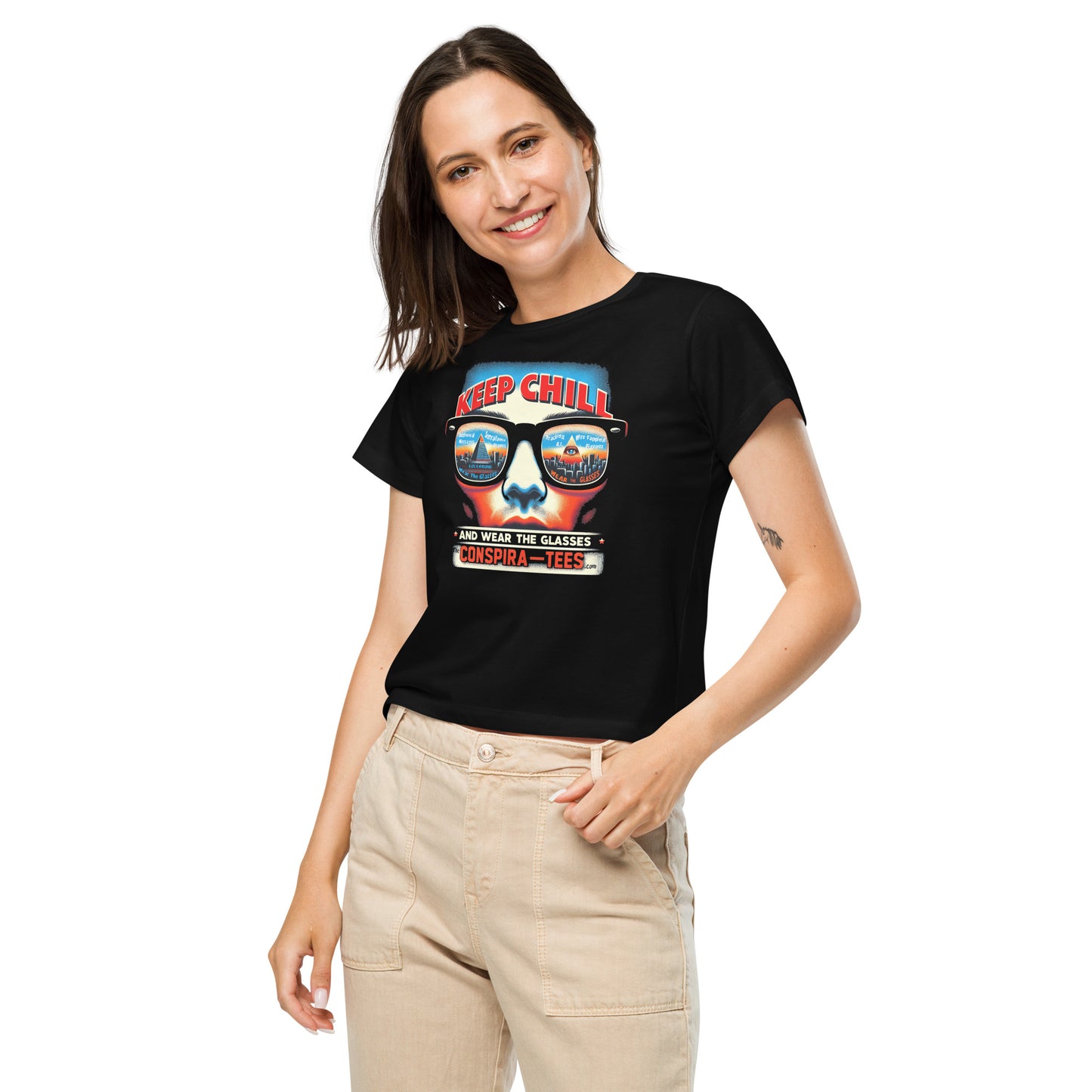Keep Chill And Wear the Glasses Women’s high-waisted t-shirt