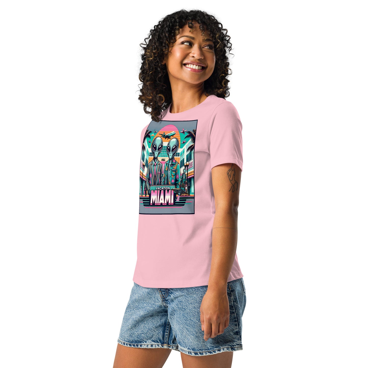 Vacation Miami Alien Mall Women's Relaxed T-Shirt